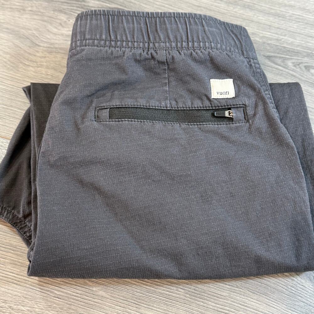 Vuori Rip Stop Pant Size M Wide Leg Cropped Comfort Travel Athleisure VW416 Gray - Picture 11 of 16